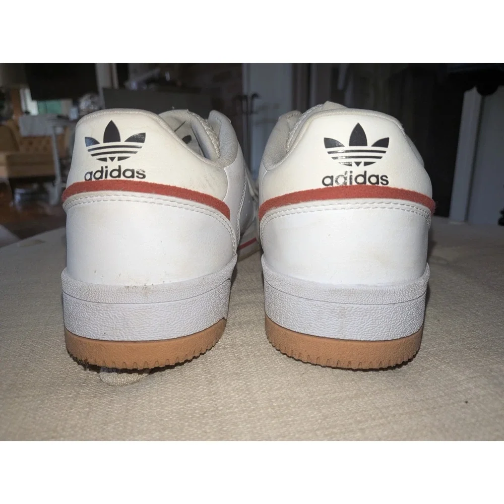 adidas Court Tourino Low Top Lace-Up Athletic Athleisure Sneakers White/Red